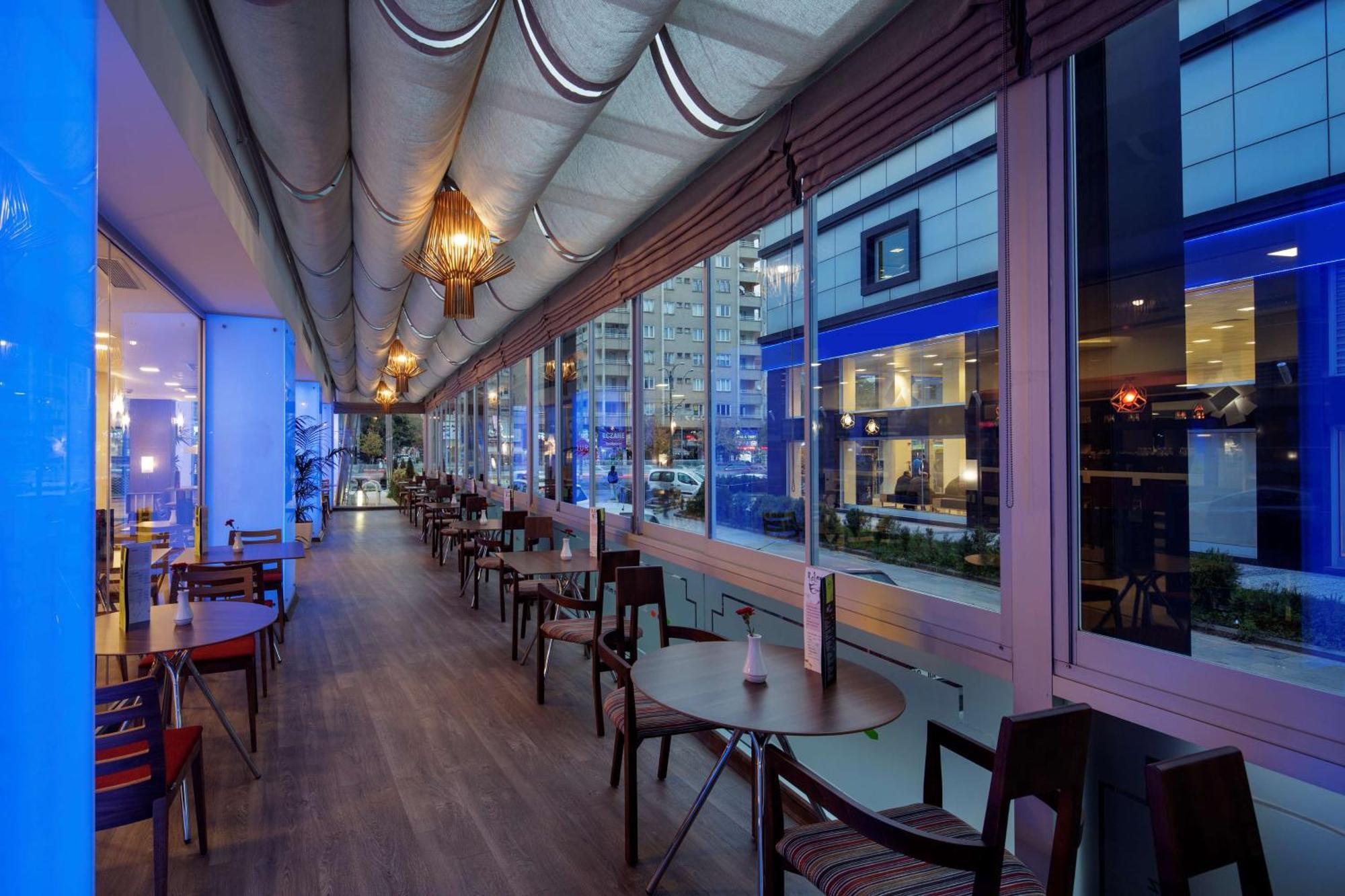 Hotel Hampton By Hilton Gaziantep Exterior foto